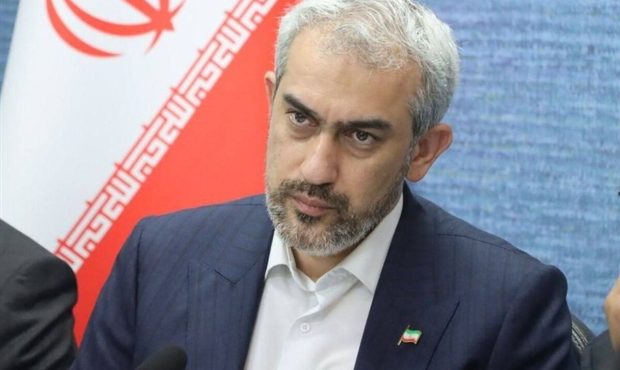 وزیر امور اقتصادی و دارایی خبر داد؛ سه تصمیم کلیدی سران قوا برای تسهیل امور مالیاتی اصناف و مشاغل کشور