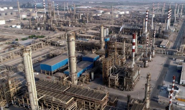 پالایش نفت بندرعباس در جمع ۱۰ شرکت برتر بورس کالا در نیمه نخست آذرماه ۱۴۰۴
